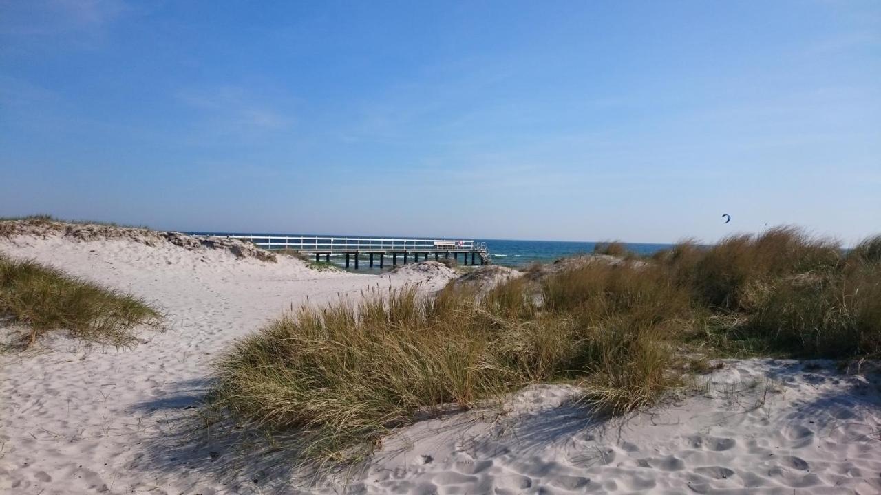 Tiny House 200 M From Kaempinge Beach Хёлльвикен Экстерьер фото