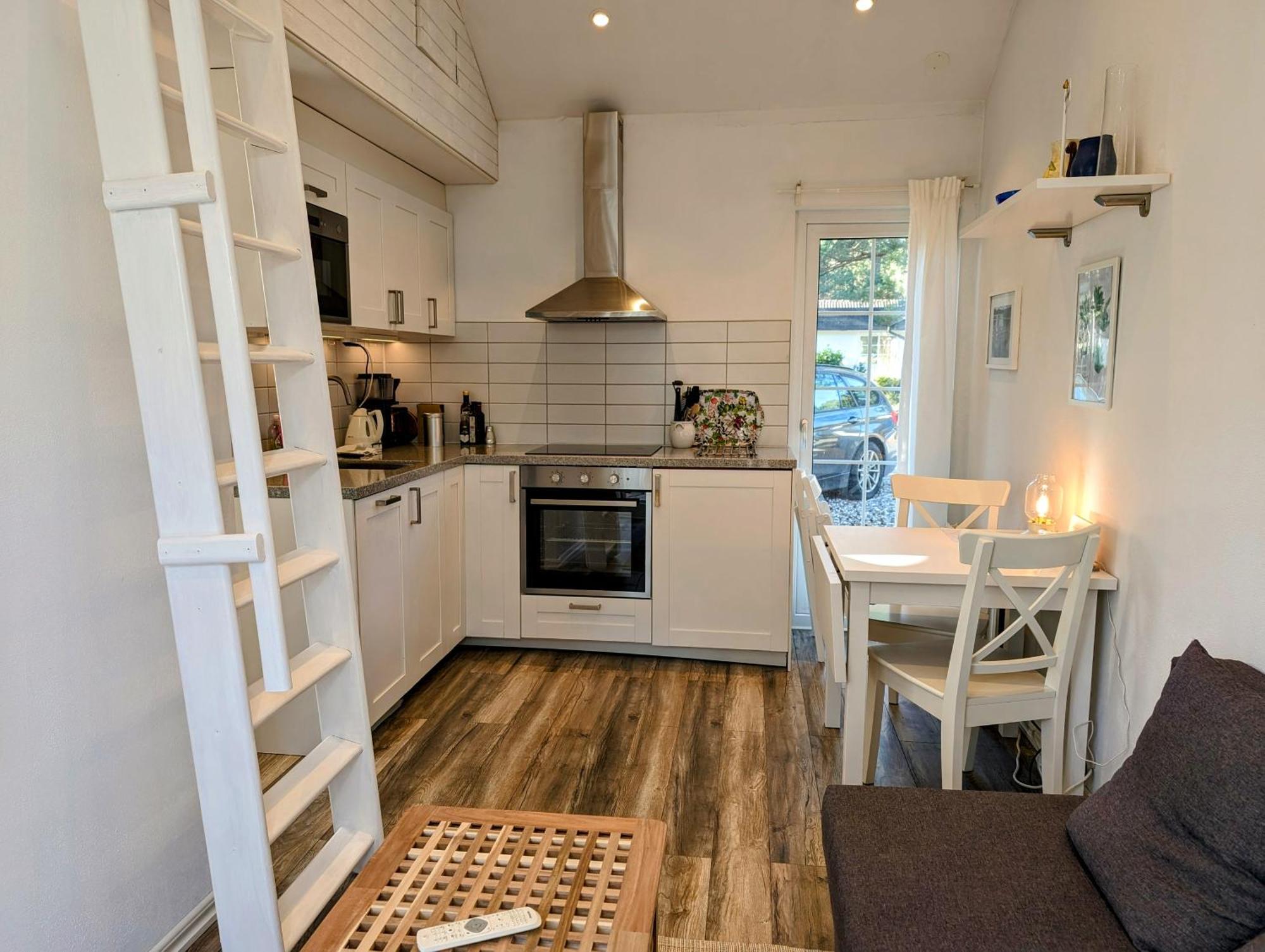 Tiny House 200 M From Kaempinge Beach Хёлльвикен Экстерьер фото